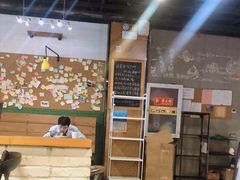 -水平有限螺蛳粉(宏达大厦店)