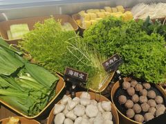 -牛YO寿喜烧·铁板烧和牛火锅自助(市府恒隆店)