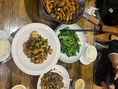 -老唐三下锅 ·张家界地标美食(溪布街店)