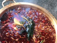 -小天鹅火锅·一线江景洪鼎旗舰店(洪崖洞店)