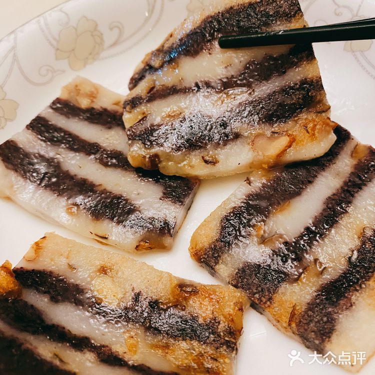 西有新疆切糕美食，东有启东崇明糕[大哭]