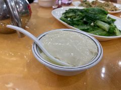 自磨豆腐花-鹏城人家海鲜酒家·23年老字号(较场尾店)