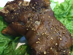 烤猪蹄-三个大叔东北烧烤·砂锅菜(西三旗店)