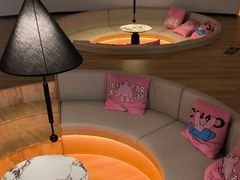 -涨巢·潮玩水疗局