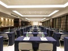 -武汉光谷广场杨家湾地铁站怡程酒店