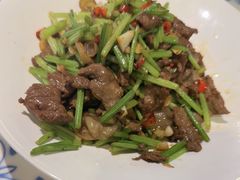 -卢大鲜鱼头捞饭(美利广场店)