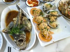 -四川小胡子海鲜(丁村万人海鲜广场店)