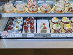 -花花卷卷·鲜食蛋糕(静安久光百货店)
