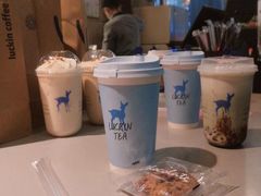 陨石拿铁-瑞幸咖啡(国贸商场店)