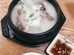 牛尾汤-24 新村雪浓汤(长白山烤肉店)