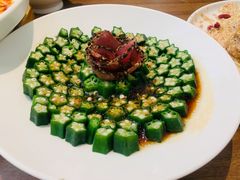 黑椒牛肉拼秋葵-将相和·海鲜蒸饺大连菜
