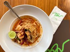 -Chom Cafe and Restaurant