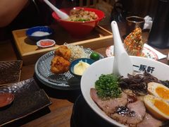 -一豚轩·烧鸟·豚骨拉面(五四路店)