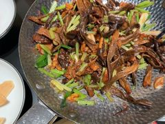 -鸽子侯·家宴·平价海鲜(绿地店)