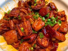马仕金牌肥肠煲-马仕玖煲·融合菜·酥不腻烤鸭(人大店)