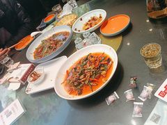 -川流不息·地道川菜·小龙虾(松东路店)