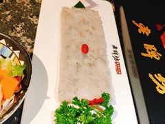 -老牌坊云南鱼豆花火锅(哈西万达店)