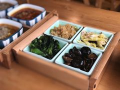 -朱洪元苏式面馆(绿宝广场店)