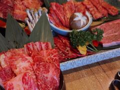 -炼火烤肉店