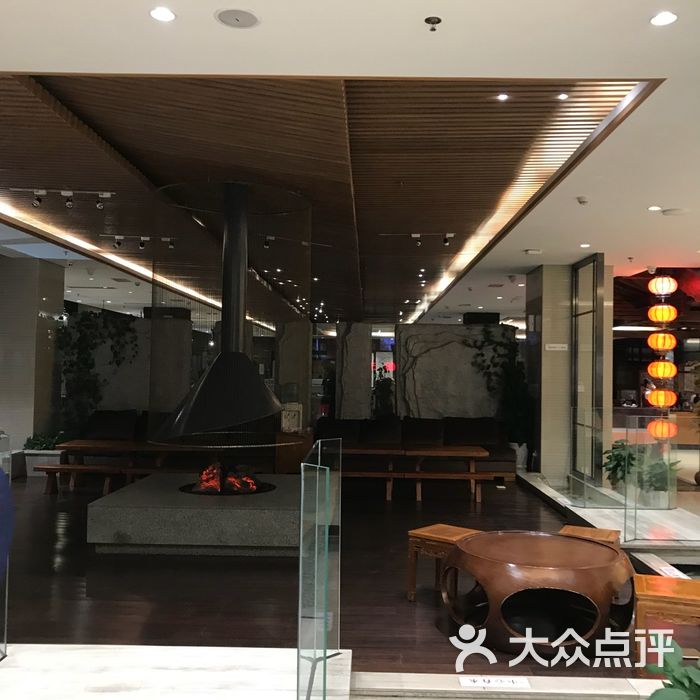 郑庄脂渣海鲜楼