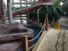 -中家鑫园温泉酒店鑫悦汤泉