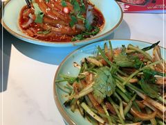 -江边城外烤全鱼(世茂广场店)