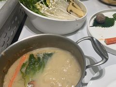 -红鼎豆捞·非遗鲍皇汤火锅(宝丰路店)