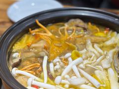 -菌之家·专业纯野生菌火锅·特色炒菌