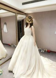 点击看大图 -拉瑞娜LaReine婚纱礼服高级定制