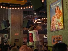 等位区-HIB HUB公社(解放西路店)