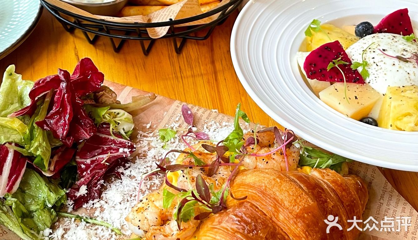 杭州街边brunch来啦！街边拍照氛围感满满[胜利]