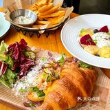 杭州街边brunch来啦！街边拍照氛围感满满[胜利]