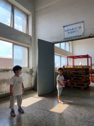 -逝水玩具折扣店