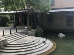 -上海怡沁园度假酒店