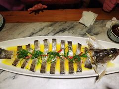 -大胡同天津菜·海肠捞饭·津门皮皮虾锅贴一绝(西姜井店)