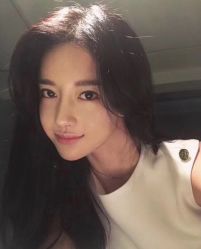 -变画·发型STUDIO