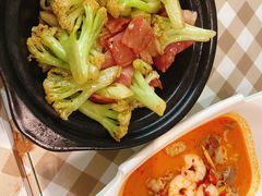 -新大咀港式茶餐厅(宝山万达店)