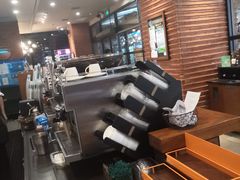 -星巴克(上海虹桥新天地二店)