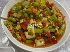 -乡土特色.冷锅鱼.牦牛肉汤锅