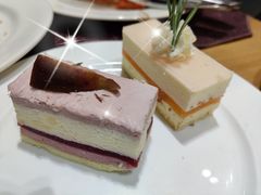 蓝莓芝士蛋糕-金安大饭店-金品自助餐厅