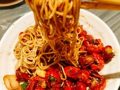 -肥肥虾庄·金牌油焖大虾(东湖欢乐谷店)