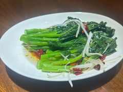 -乔家小院•非遗驴肉•本地小海鲜(滨河路店)