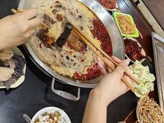 -储奇门鳝鱼火锅(总店)
