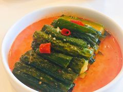 小六酸黄瓜-小六汤包砂煲菜(文景路店)
