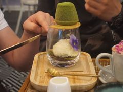 -FLOVIE FLORIST CAFE