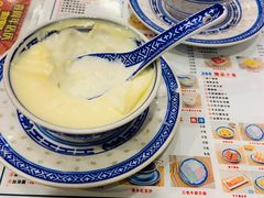 -广信牛奶甜品世家(台东店)