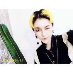 -God Hands发型设计复古会所