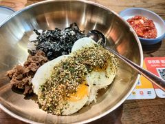 -明洞阿姨·韩式酱蟹烤肉·创意料理(三元桥店)