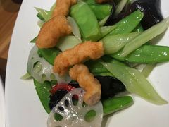 -王慧洁开口虾水饺·地道东北菜(银泰城店)