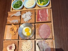 -银米·云南传统过桥米线(双廊黑金冠店)